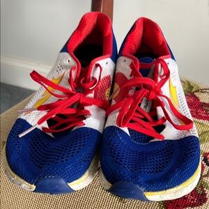 Altra escalante racer